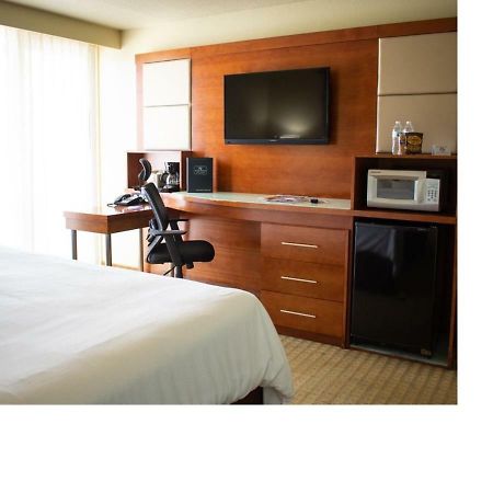 Punta Gorda Waterfront Hotel & Suites Zewnętrze zdjęcie
