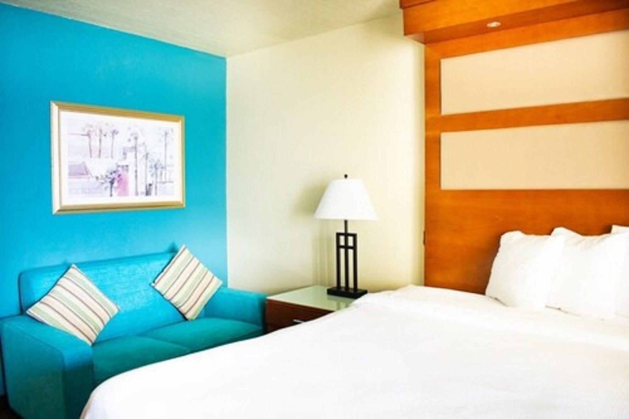 Punta Gorda Waterfront Hotel & Suites Zewnętrze zdjęcie