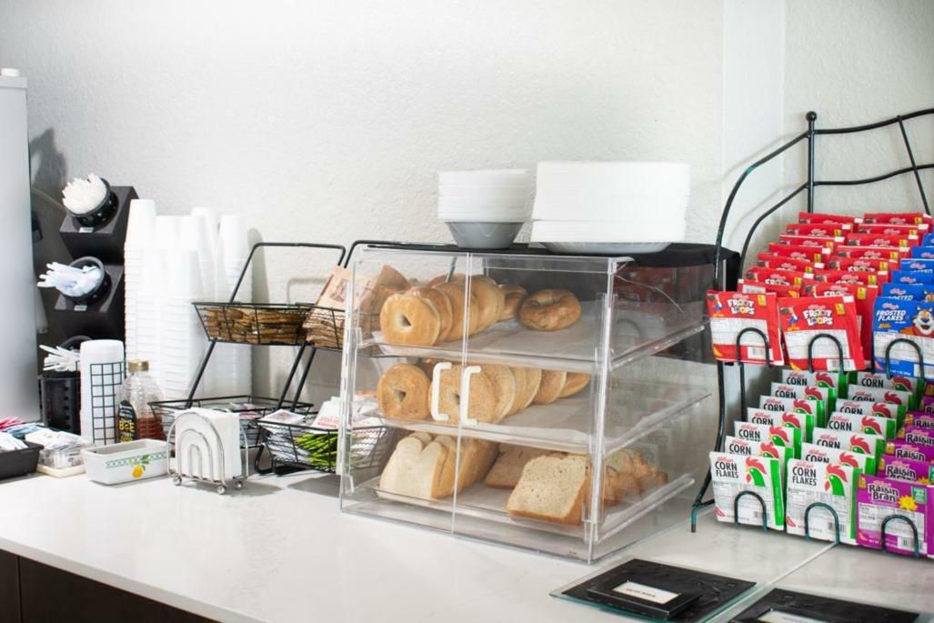 Punta Gorda Waterfront Hotel & Suites Zewnętrze zdjęcie